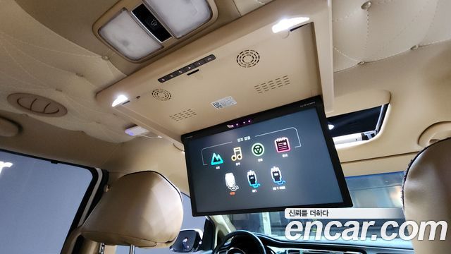 Kia Canival 2016 — photo 18