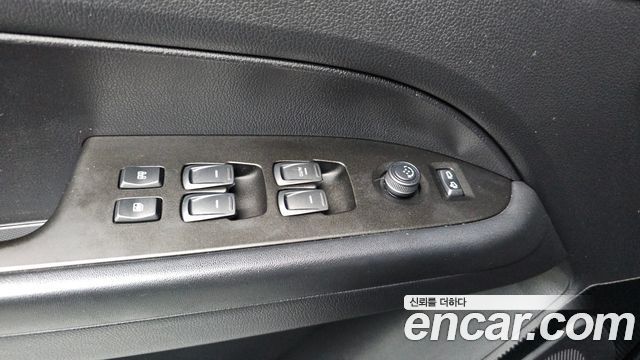 KG Mobility Rexton 2018 — photo 16