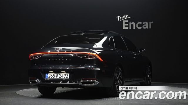 Hyundai Grandeur 2022 — photo 2