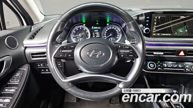 Hyundai Sonata 2022 — photo 16