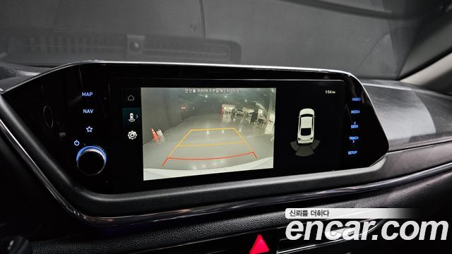 Hyundai Sonata 2022 — photo 18