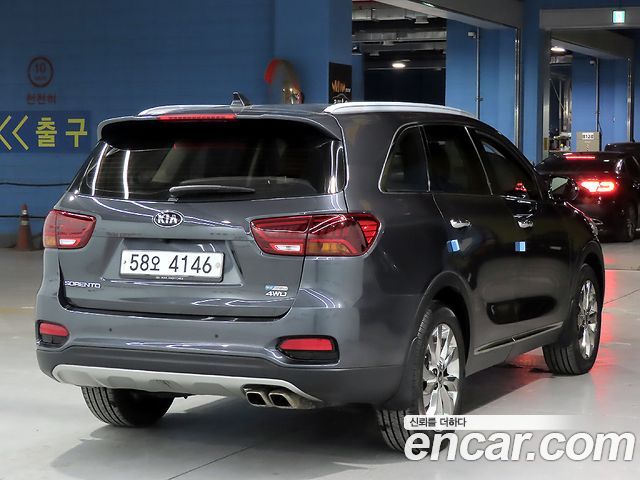 Kia Sorento 2018 — photo 4