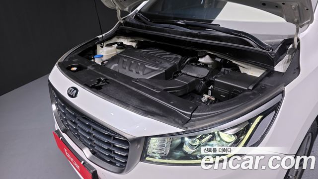 Kia Canival 2019 — photo 6