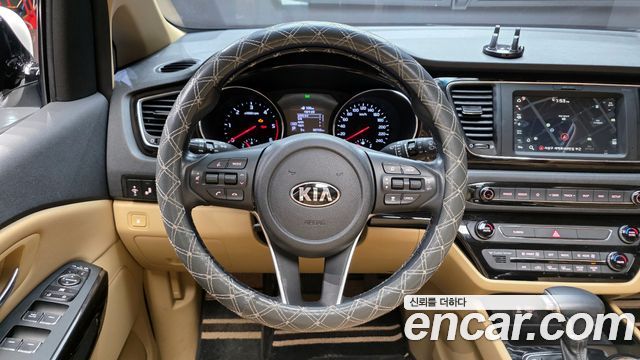 Kia Canival 2019 — photo 13