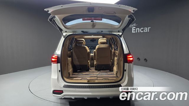 Kia Canival 2019 — photo 20