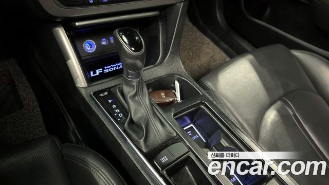 Hyundai Sonata 2016 — photo 9