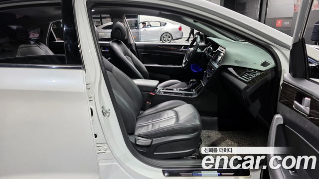 Hyundai Sonata 2016 — photo 10