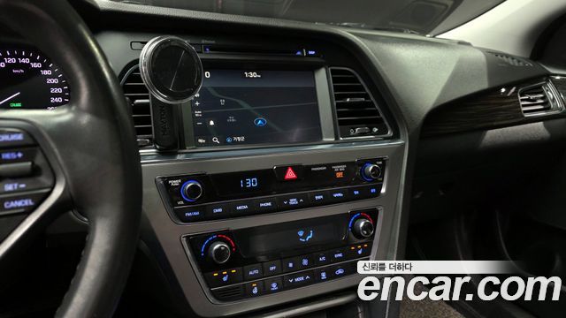 Hyundai Sonata 2016 — photo 14