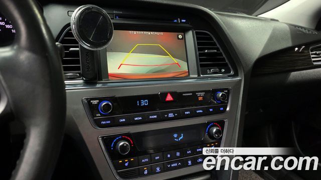 Hyundai Sonata 2016 — photo 15