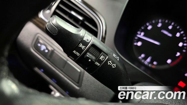 Hyundai Sonata 2016 — photo 18