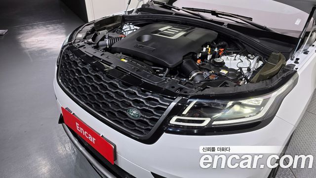 Land Rover Range Rover Velar 2022 — photo 6