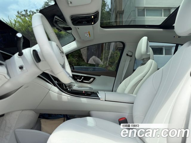 Mercedes-Benz EQE 2024 — photo 8