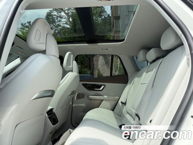 Mercedes-Benz EQE 2024 — photo 10
