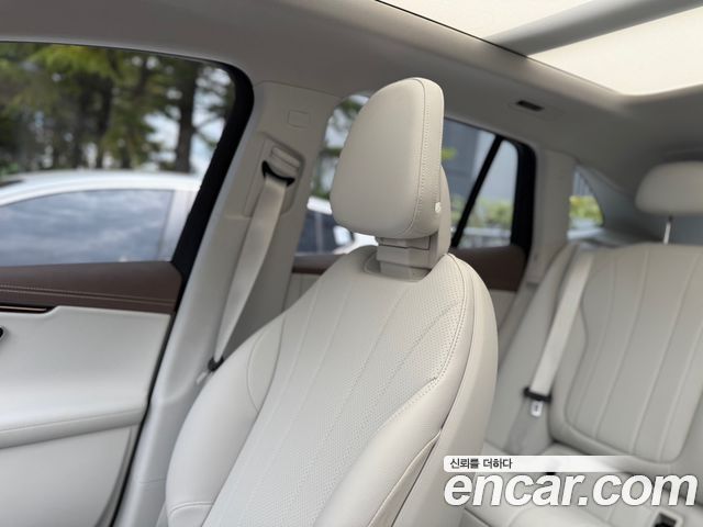 Mercedes-Benz EQE 2024 — photo 14