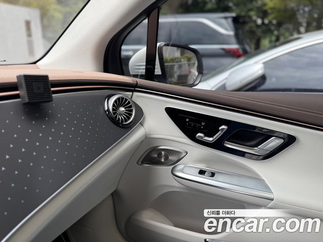 Mercedes-Benz EQE 2024 — photo 15