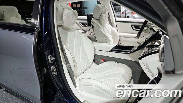 Mercedes-Benz S-Class 2022 — photo 10