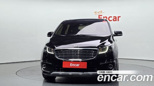 Kia Canival 2018 — photo 3