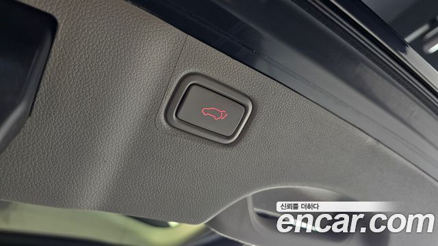 Kia Canival 2018 — photo 19