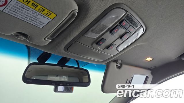 Kia Canival 2018 — photo 20