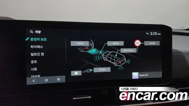 Kia Canival 2025 — photo 19