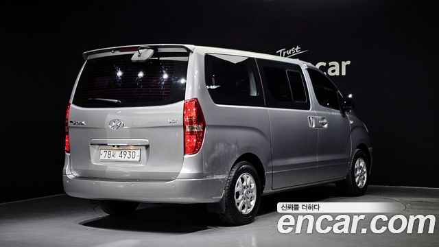 Hyundai Starex 2016 — photo 2