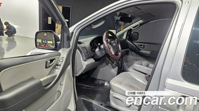 Hyundai Starex 2016 — photo 10