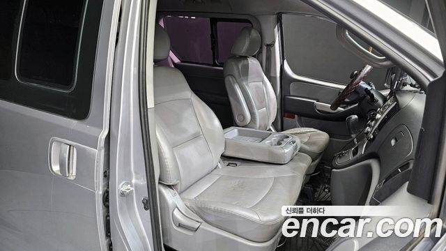 Hyundai Starex 2016 — photo 12