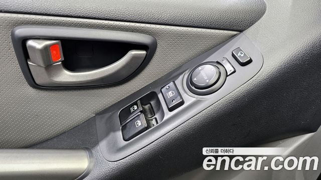 Hyundai Starex 2016 — photo 14