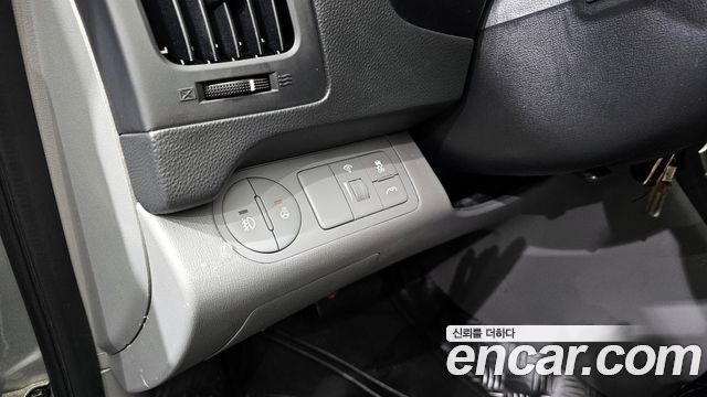 Hyundai Starex 2016 — photo 15