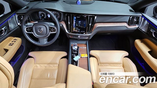Volvo S60 2022 — photo 7