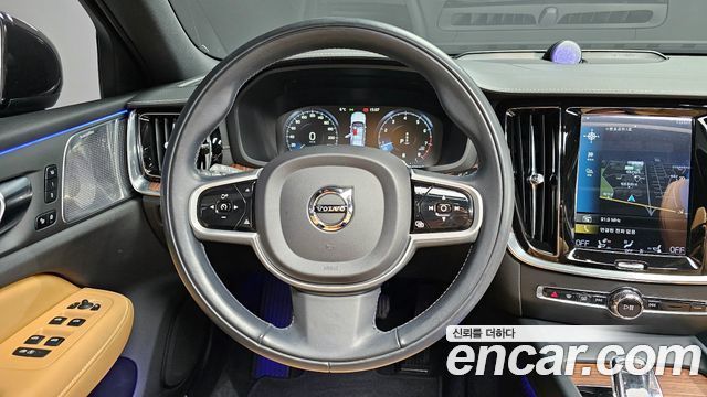 Volvo S60 2022 — photo 13