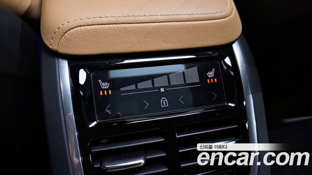 Volvo S60 2022 — photo 18