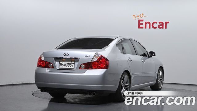 Infiniti M 2006 — photo 2