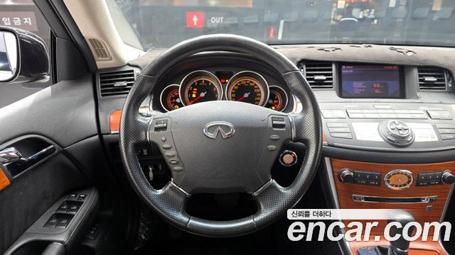 Infiniti M 2006 — photo 13