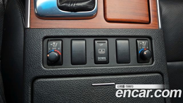 Infiniti M 2006 — photo 16