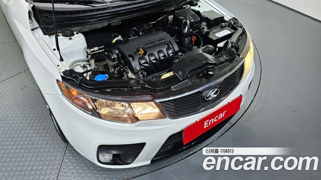 Kia Porte 2010 — photo 6