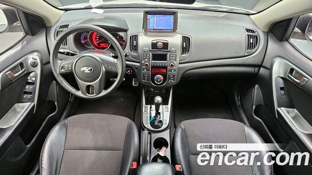 Kia Porte 2010 — photo 7