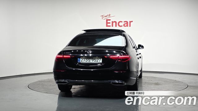 Mercedes-Benz S-Class 2022 — photo 4