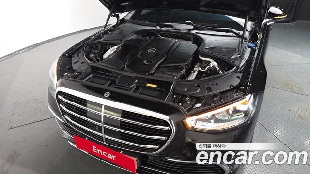 Mercedes-Benz S-Class 2022 — photo 6