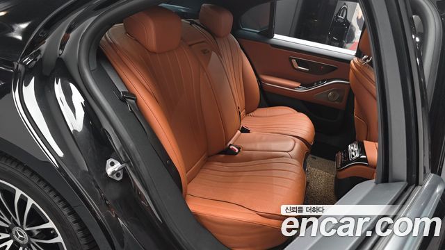 Mercedes-Benz S-Class 2022 — photo 12