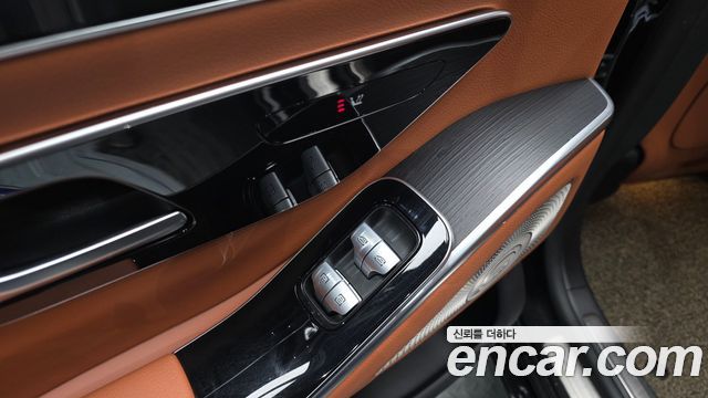 Mercedes-Benz S-Class 2022 — photo 18