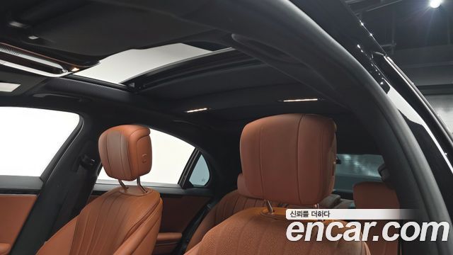Mercedes-Benz S-Class 2022 — photo 19