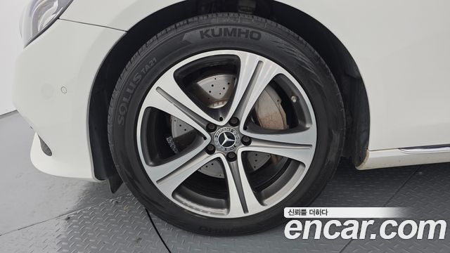 Mercedes-Benz E-Class 2019 — photo 5