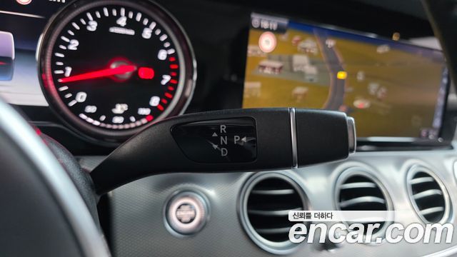 Mercedes-Benz E-Class 2019 — photo 9