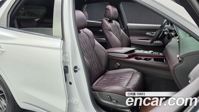 Genesis GV70 2021 — photo 10