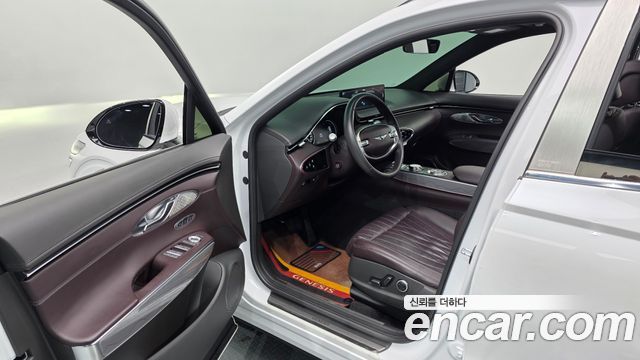 Genesis GV70 2021 — photo 11