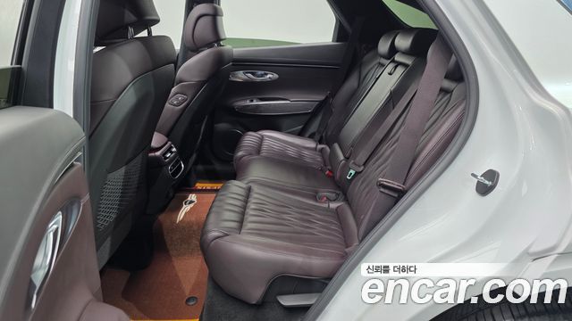 Genesis GV70 2021 — photo 12