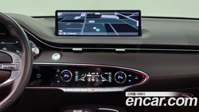 Genesis GV70 2021 — photo 15
