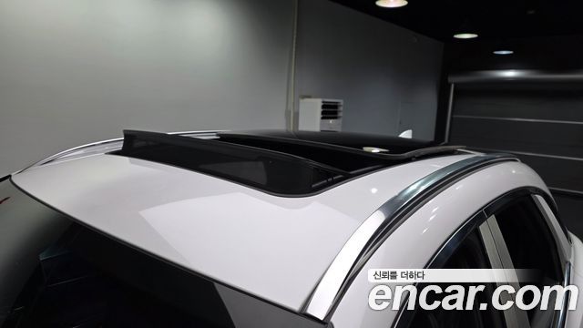 Genesis GV70 2021 — photo 17