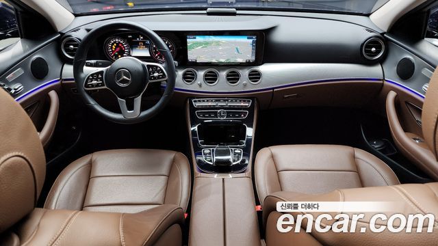 Mercedes-Benz E-Class 2019 — photo 7